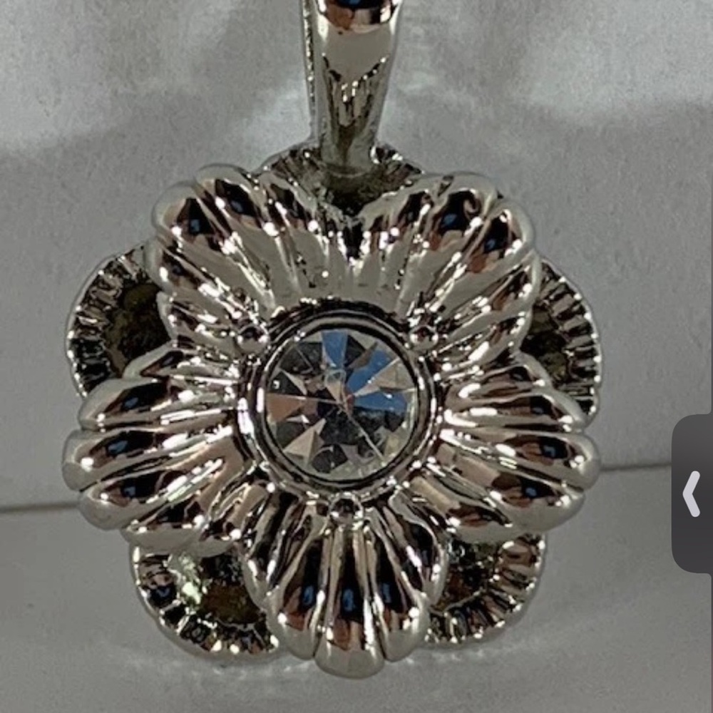 Sophia Fiori Silver Flower Pendant charm‎ NEW